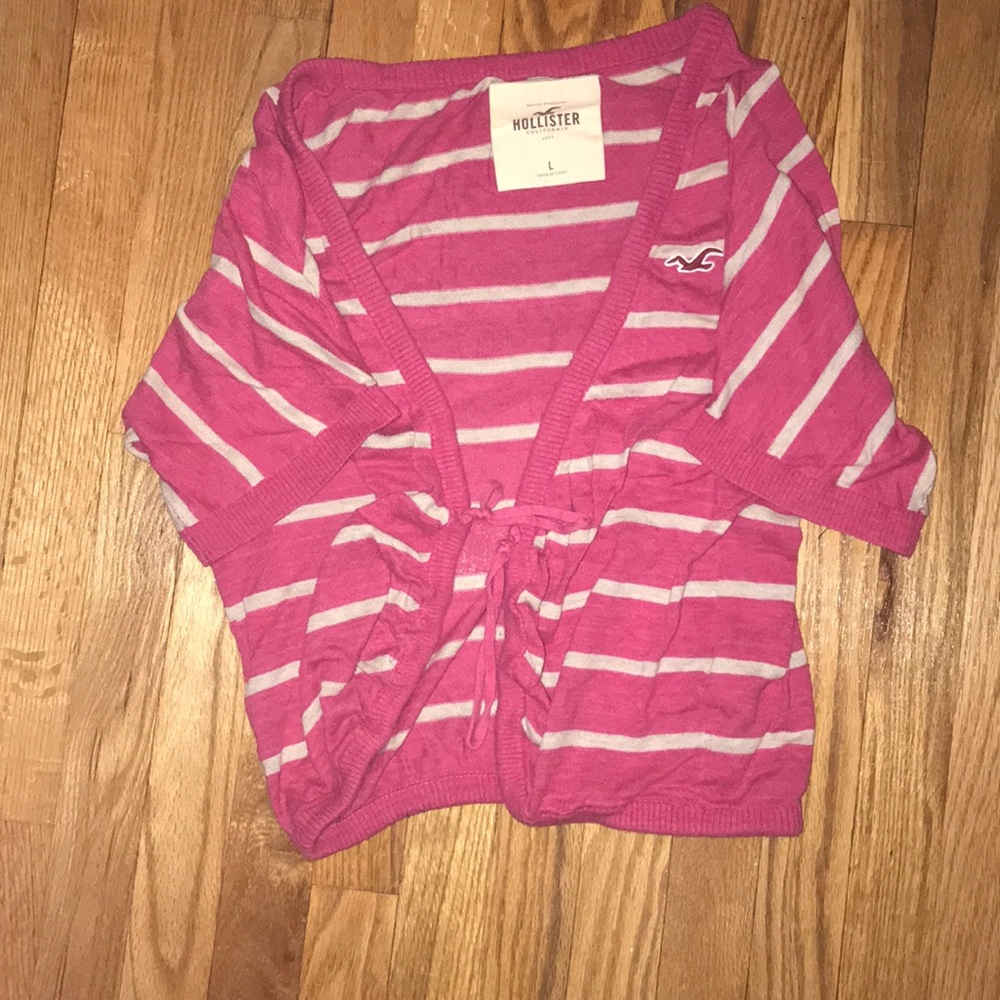 3 for $15 ! Hollister sweater ** final price drop